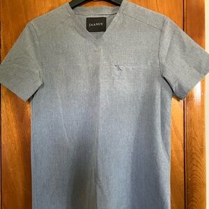 Grey Januu Men’s size Small 3 piece scrub set
